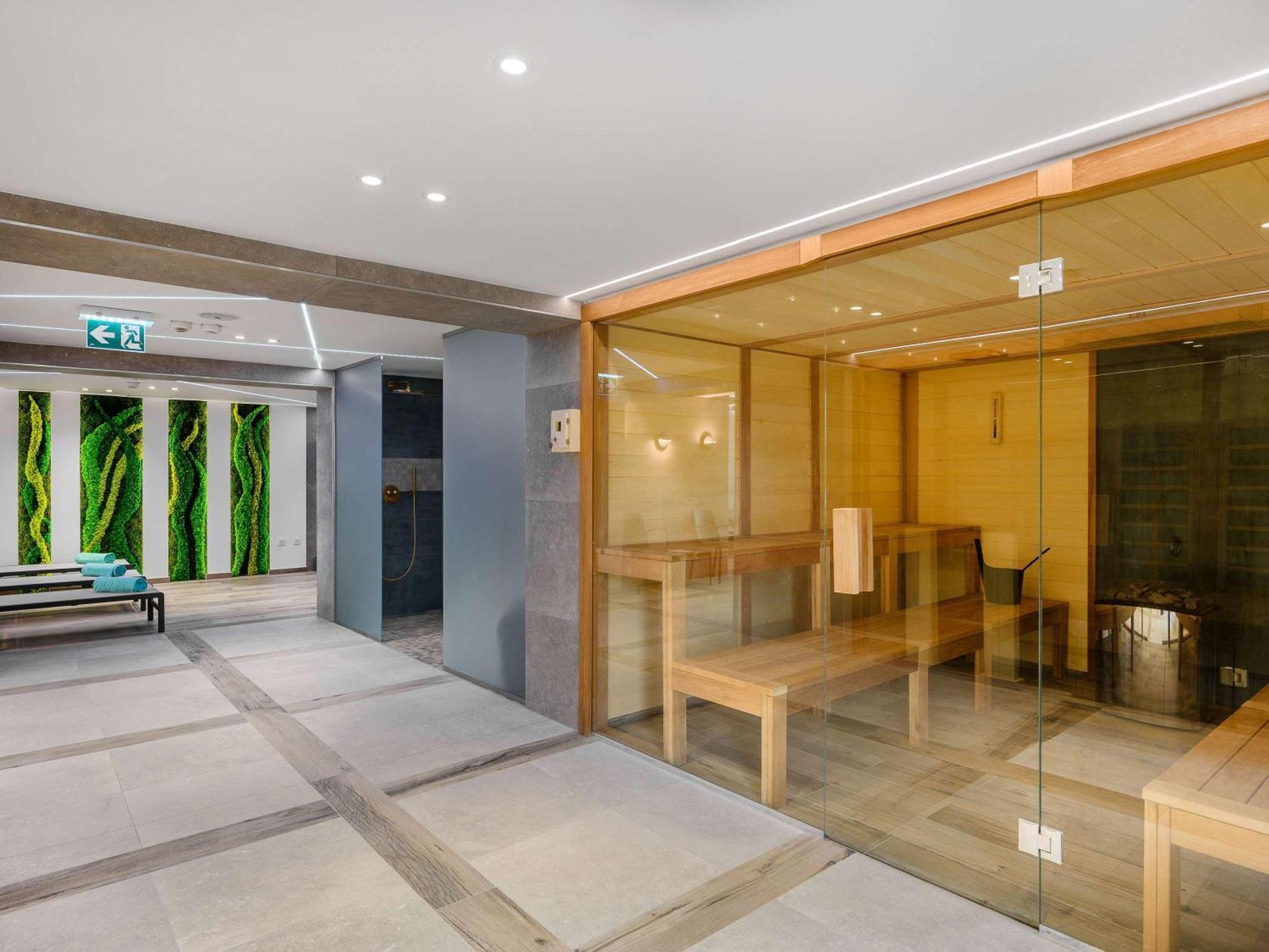 Mercure Center 4* Токай