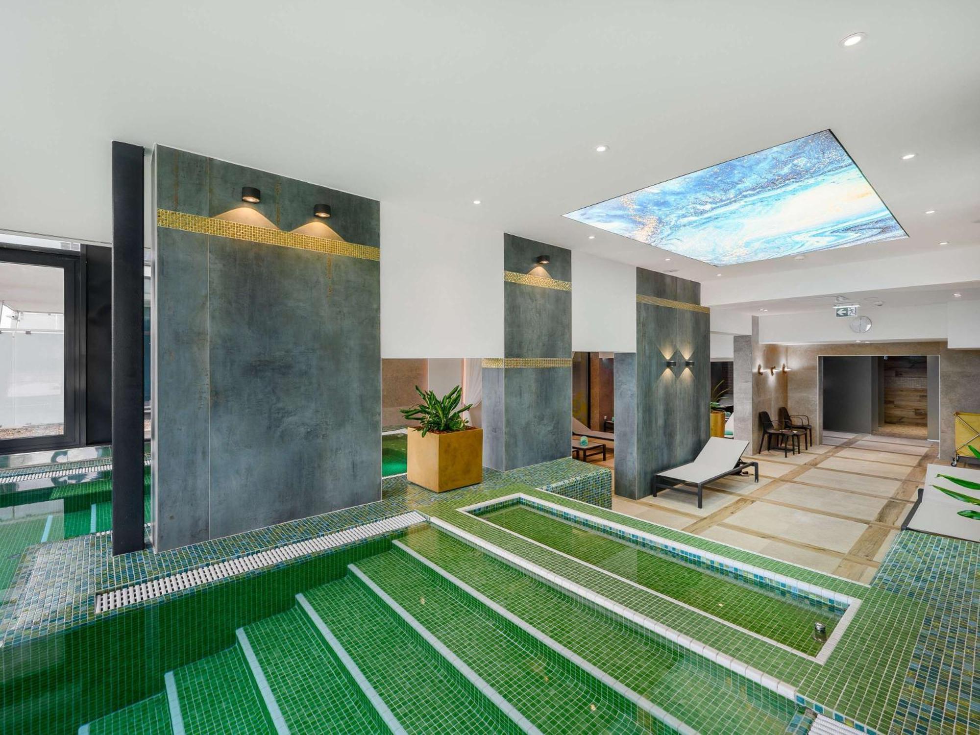 Mercure Center Готель Токай